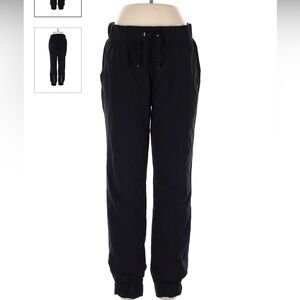 Calvin Klein Performance Quick Dry Pants, Size Medium